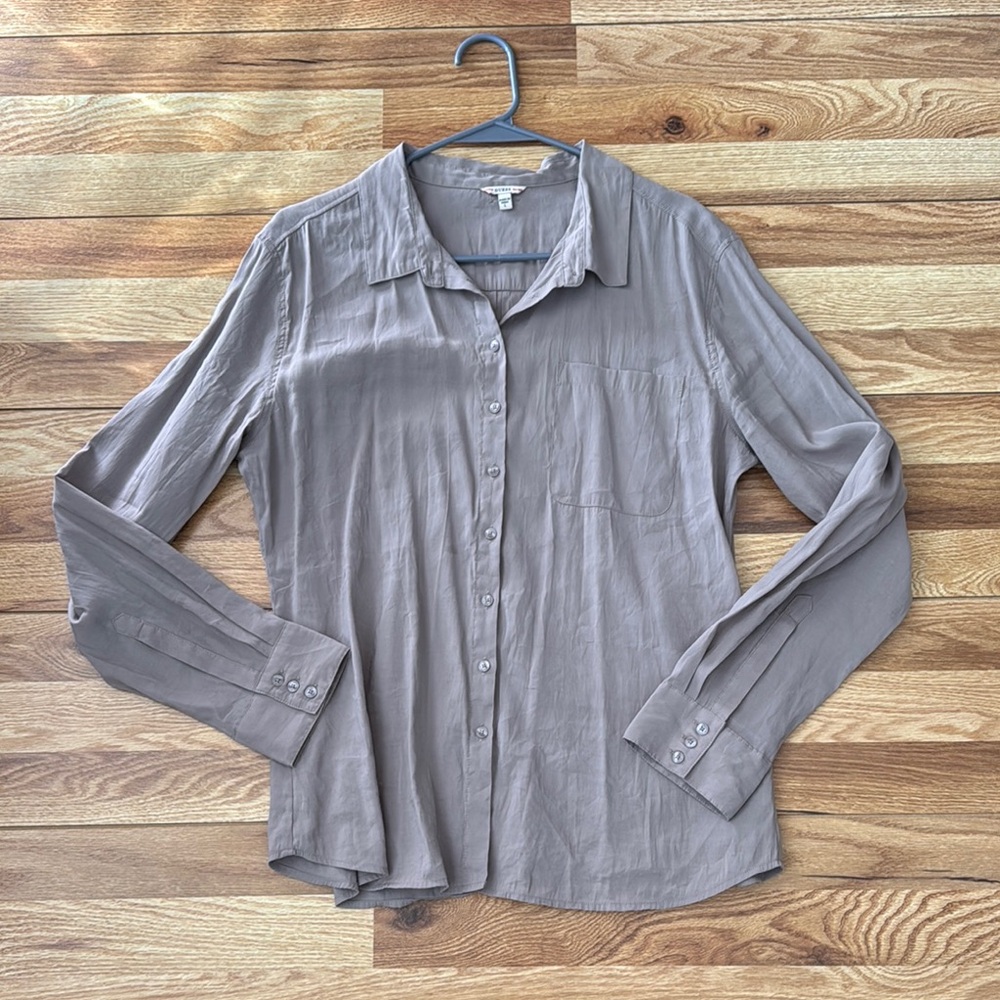Guess Women's Gray Button Down Shirt